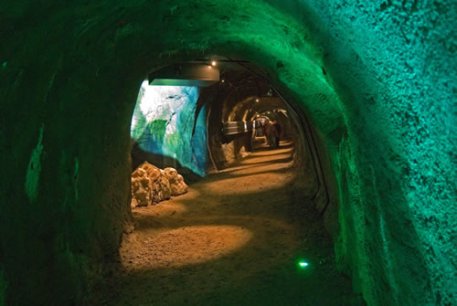 H�hlenErlebnisZentrum  Iberger Tropfsteinh�hle