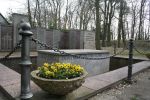 Ehrenmal f�r die Toten des 1. und 2. Weltkrieges im Rathausgarten 