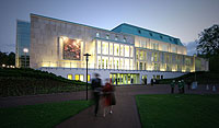 AUSGEZEICHNET: Opernhaus und Orchester des Jahres