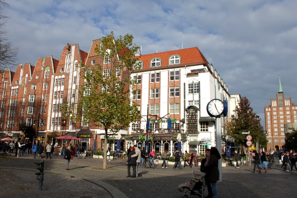Der Universit�tsplatz