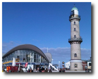 Der Leuchtturm Warnem�nde