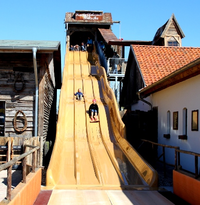 Karls Bauernmarkt und Erdbeerhof