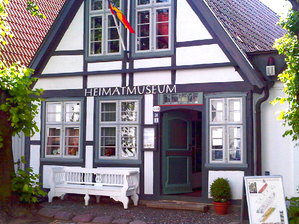 Das Heimatmuseum Warnen�nde