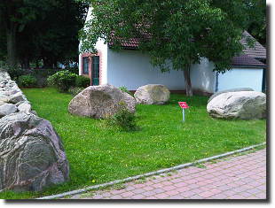 Lichtenh�ger Findlingsgarten