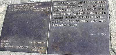 Bibliothek - das Mahnmal zur B�cherverbrennung