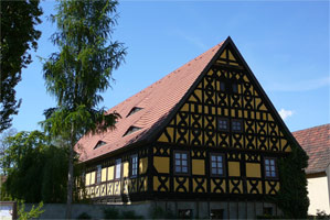 Pfarrgeh�ft Lenz