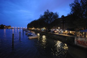 Grenz�berschreitender Flohmarkt in Konstanz und Kreuzlingen