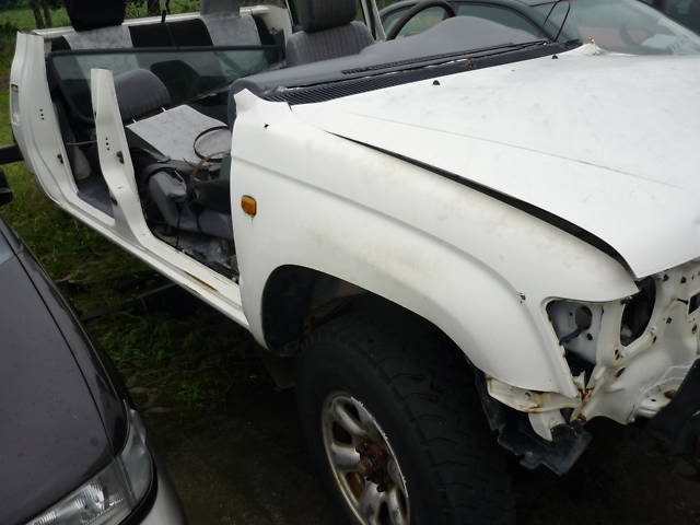 Toyota HiLux 4x4 Double Cab 2.4TD Toyota HiLux 4x4 Double Cab 2.4TD