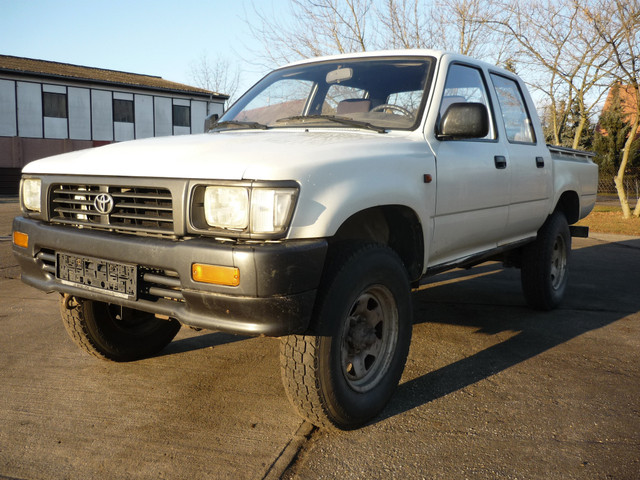 Toyota HiLux 4x4 Double Cab