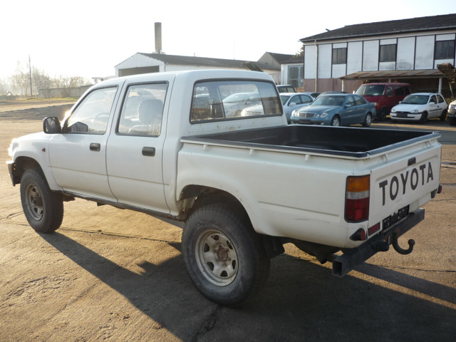 Toyota HiLux 4x4 Double Cab