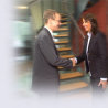 ...en lokal samarbejdspartner!